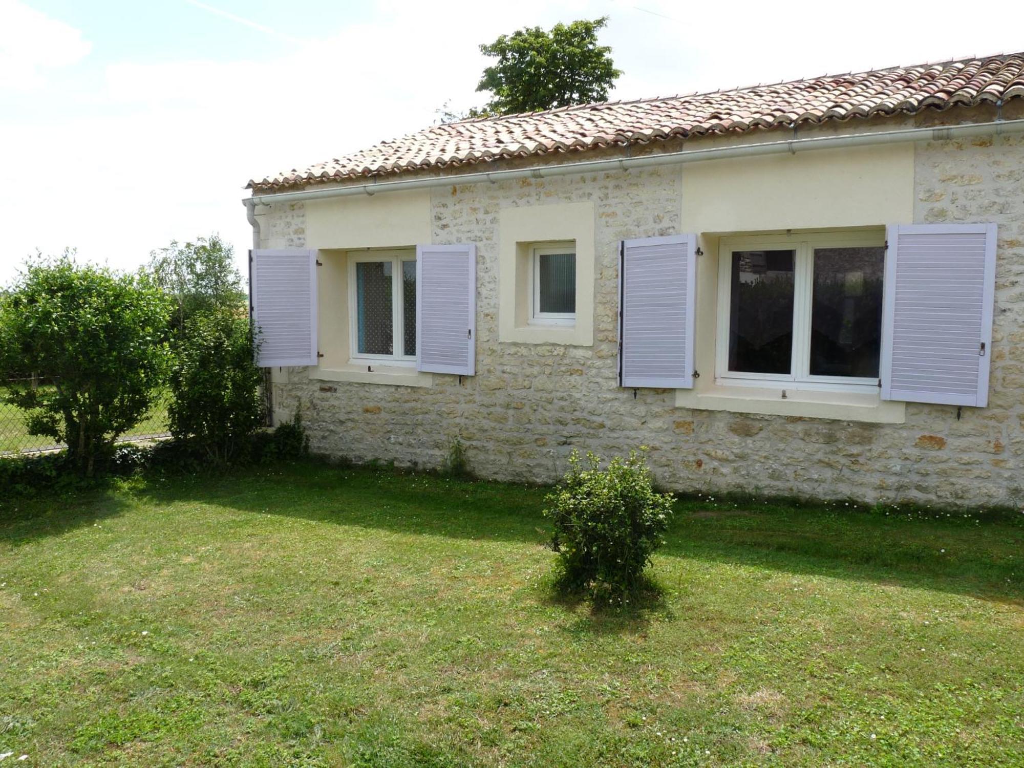 Gites Chez Belliveau Meursac Exteriör bild