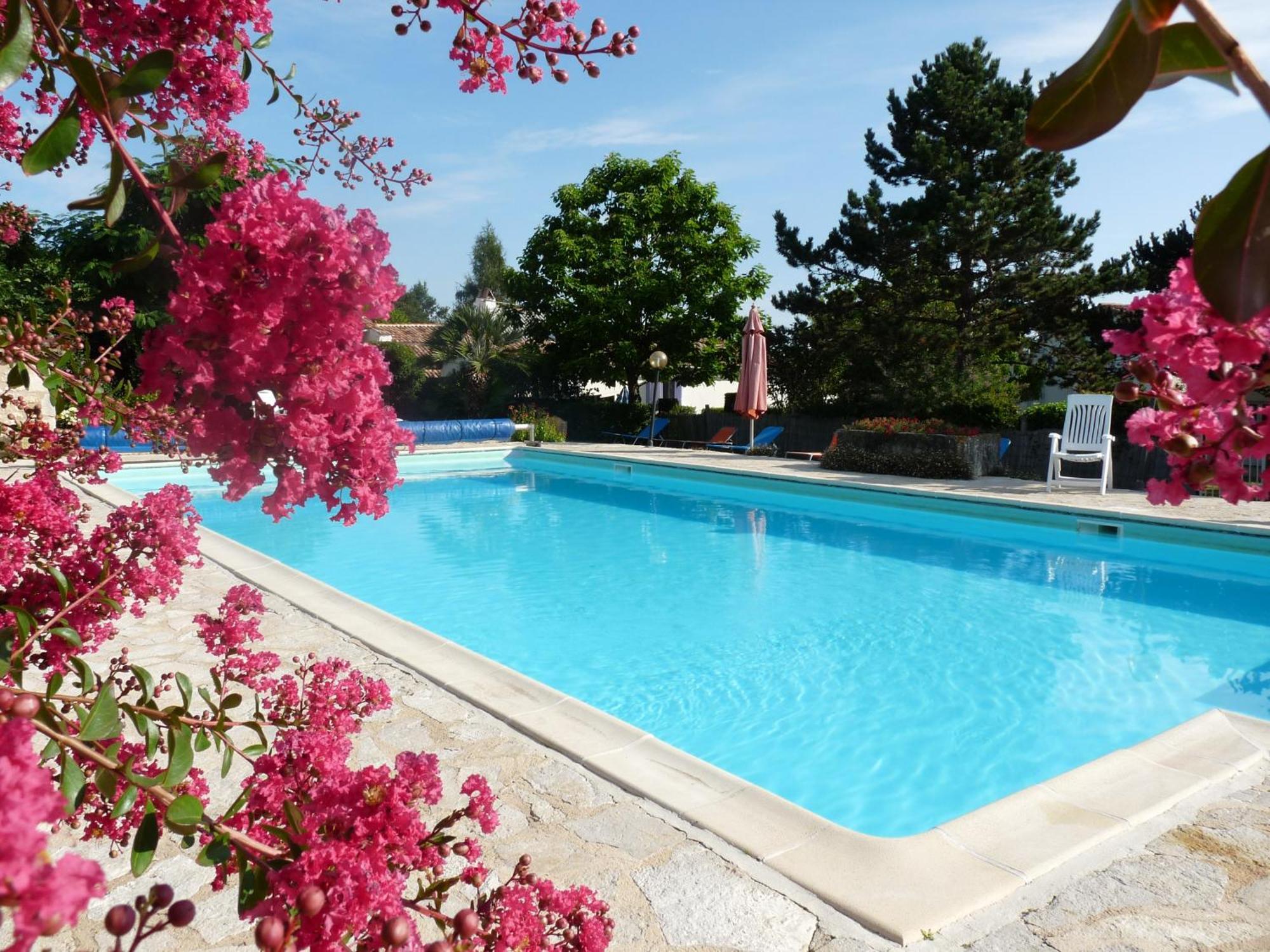 Gites Chez Belliveau Meursac Exteriör bild